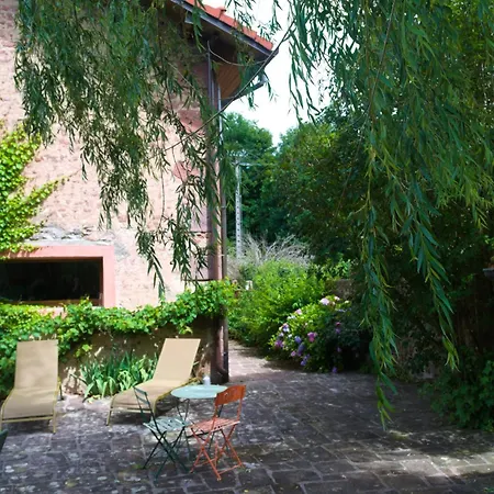 Kapselhotel Familiale Odile Et Les Cycleux Docelles